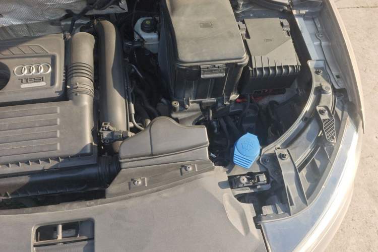 Used Audi Q3 2015 30 TFSI Ambition Edition Engine Bay Left