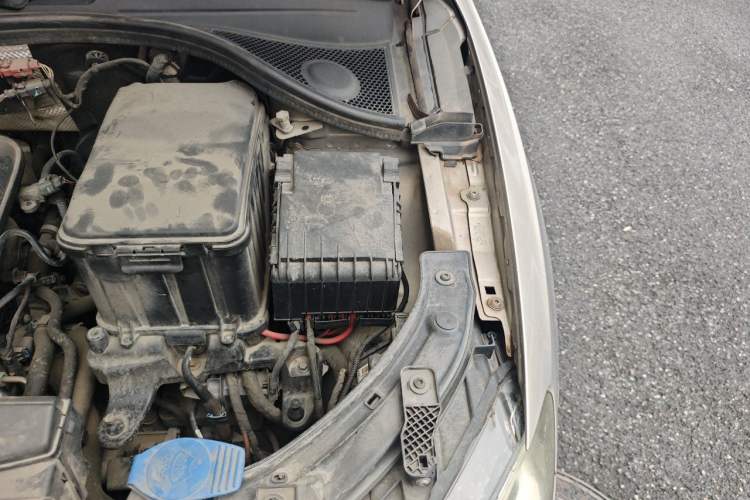 Used Audi Q3 2015 30 TFSI Comfort Model Engine Bay Left