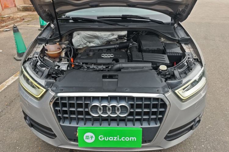 Used Audi Q3 2015 35 TFSI quattro Technology Edition Engine Bay