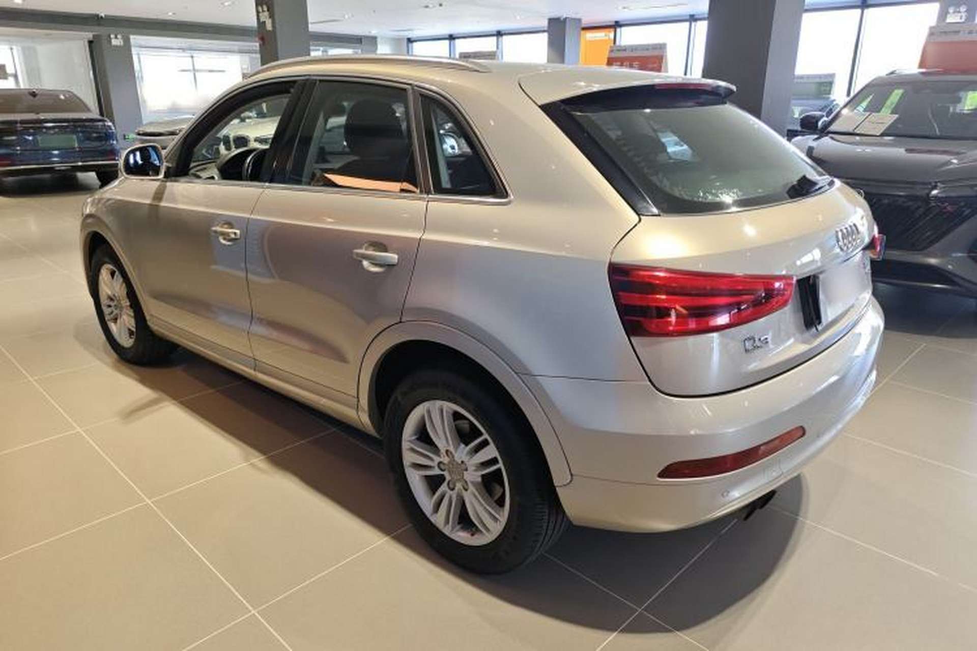 Used Audi Q3 2015 35 TFSI Comfort Model Exterior 2