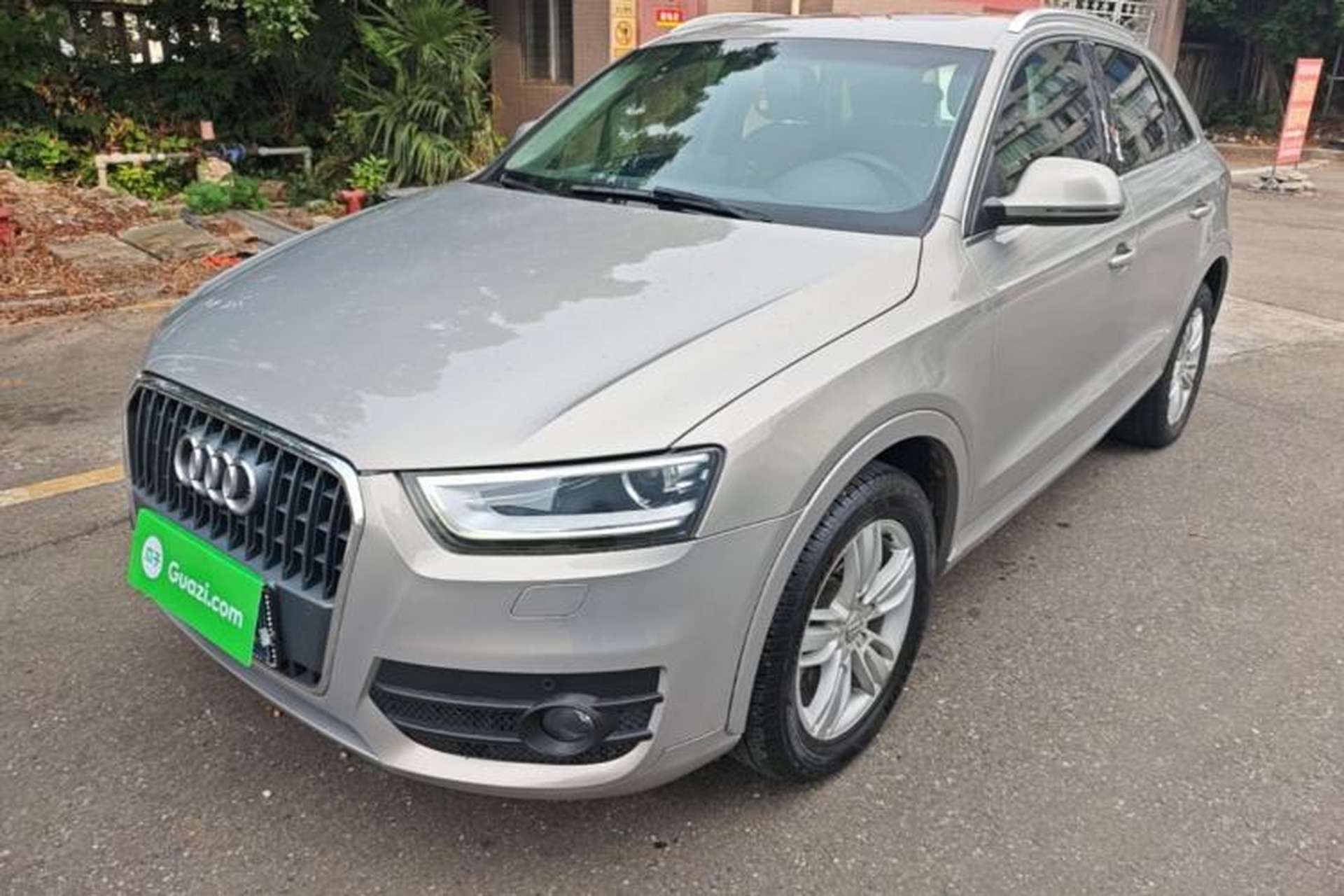 Used Audi Q3 2015 35 TFSI quattro Technology Edition Front Left 45 Deg