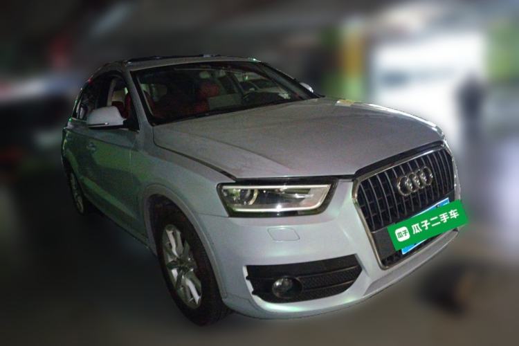 Used Audi Q3 2015 30 TFSI Ambition Edition Front Right 45 Deg