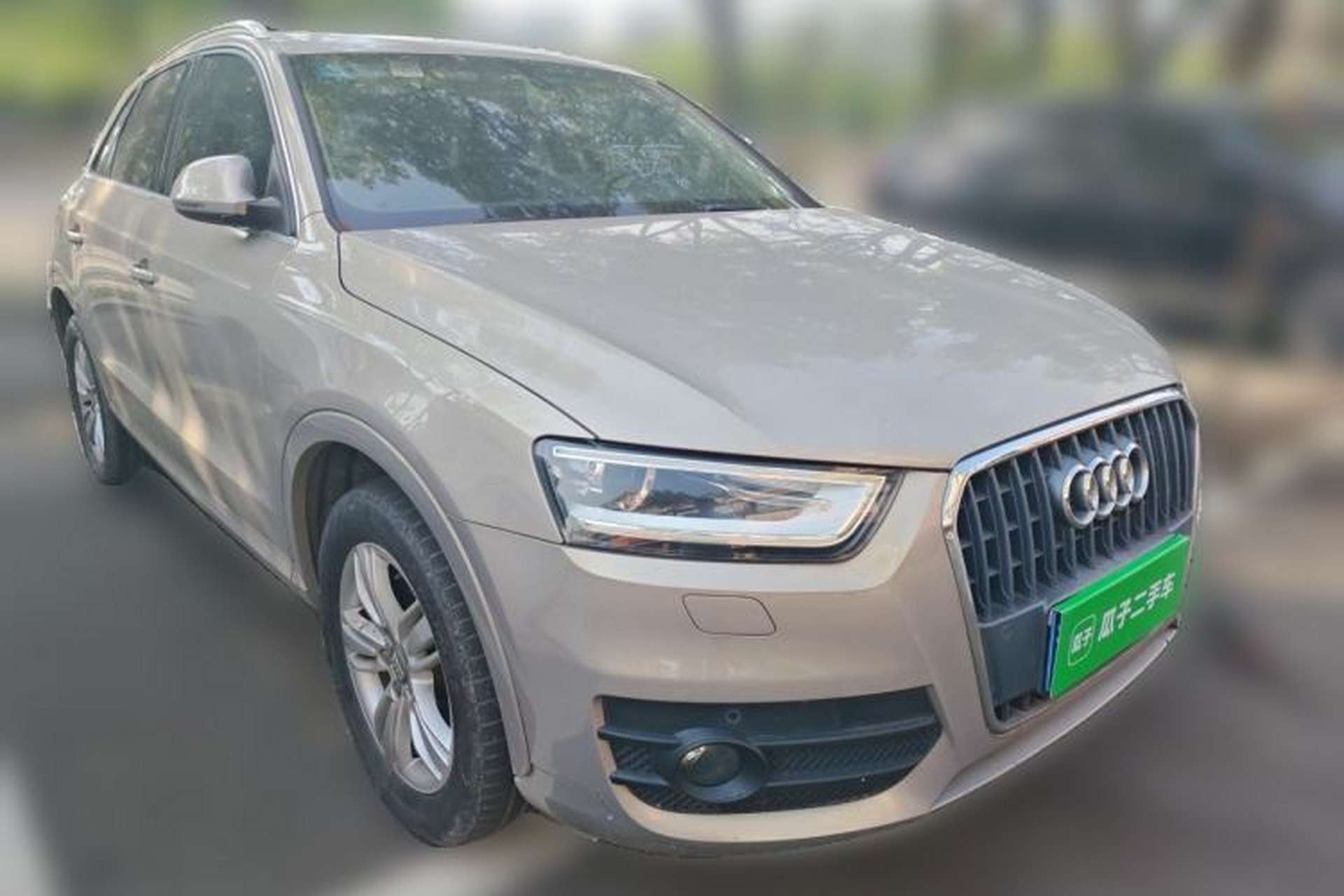 Used Audi Q3 2015 35 TFSI Comfort Model Front Right 45 Deg