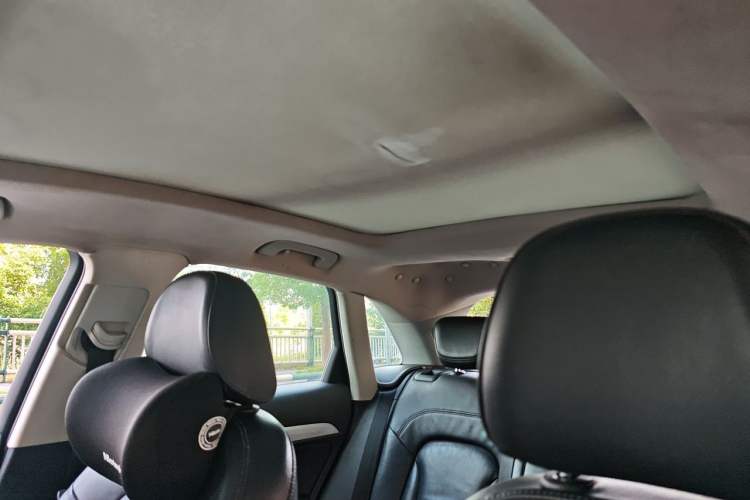 Used Audi Q3 2015 35 TFSI Comfort Model Headliner