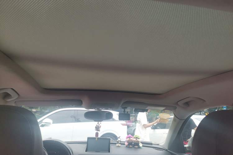 Used Audi Q3 2015 35 TFSI Comfort Model Headliner