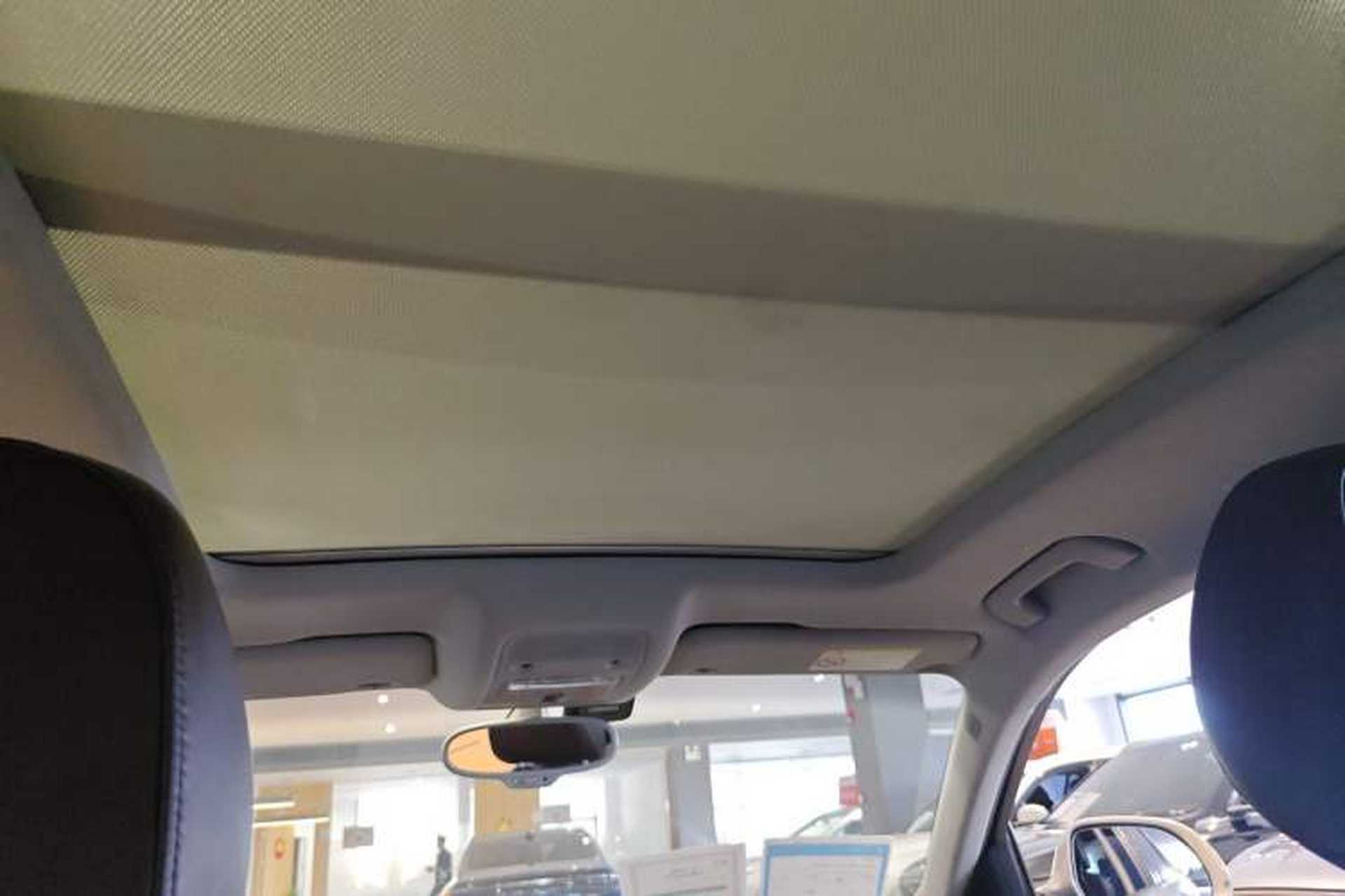 Used Audi Q3 2015 35 TFSI Comfort Model Headliner