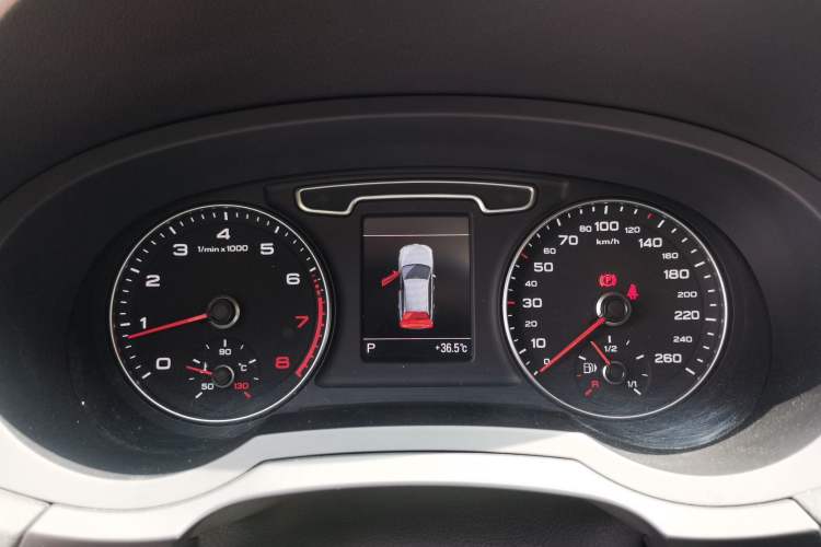 Used Audi Q3 2015 35 TFSI quattro Millionth Anniversary Edition Instrument Cluster