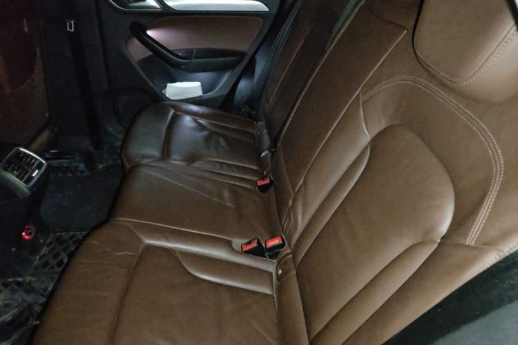 Used Audi Q3 2015 30 TFSI Comfort Model Left Rear Seat