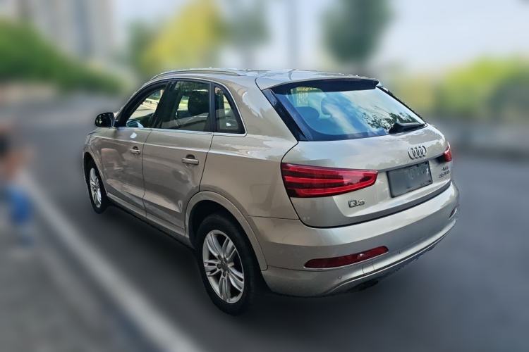 Used Audi Q3 2015 35 TFSI Comfort Model Rear Left 45 Deg