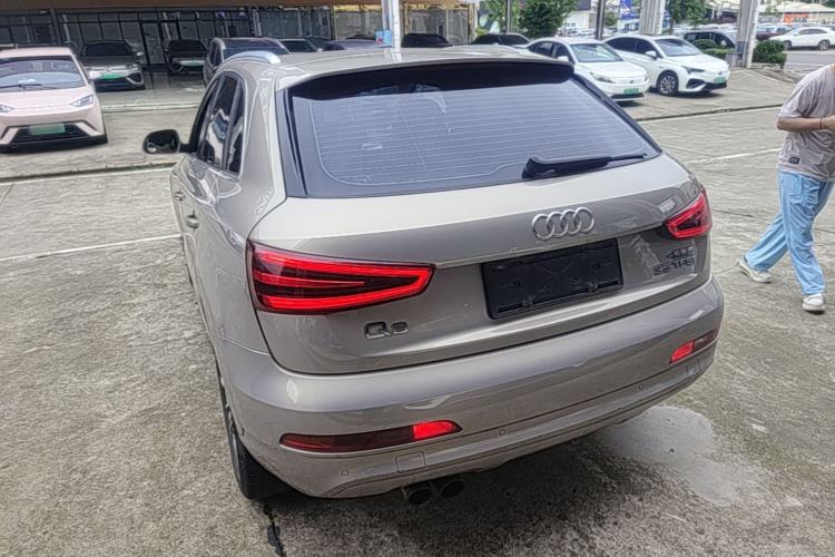 Used Audi Q3 2015 35 TFSI Comfort Model Rear Left 45 Deg