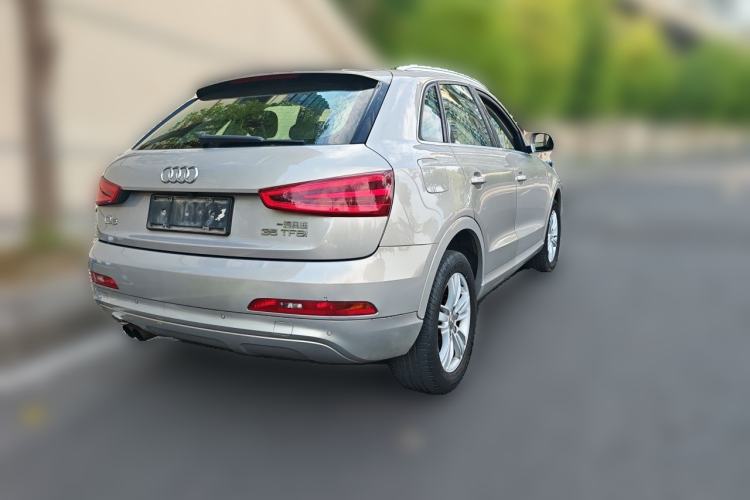 Used Audi Q3 2015 35 TFSI Comfort Model Rear Right 45 Deg