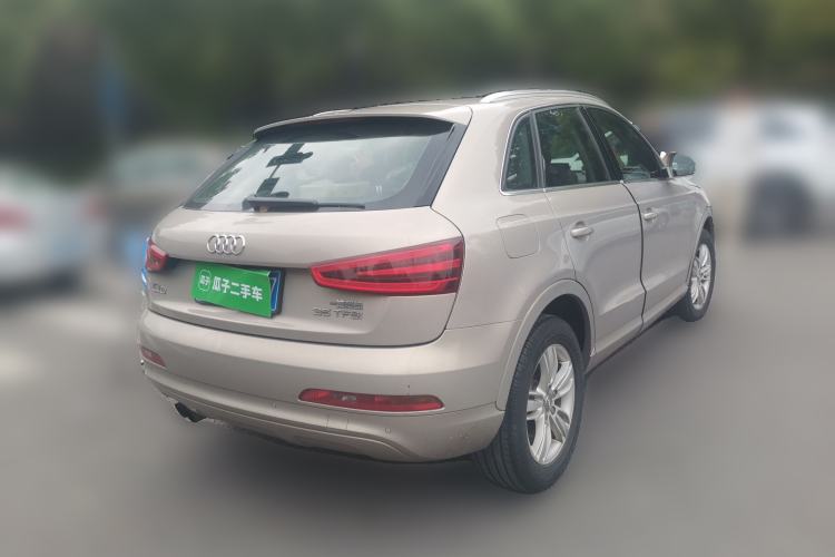 Used Audi Q3 2015 35 TFSI Comfort Model Rear Right 45 Deg