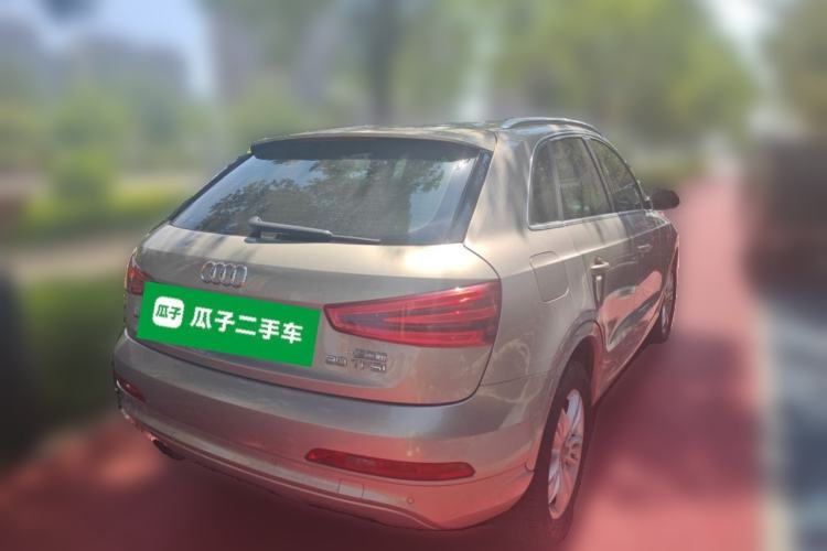 Used Audi Q3 2015 30 TFSI Comfort Model Rear Right 45 Deg