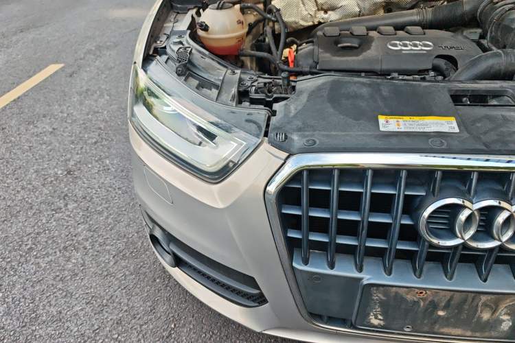 Used Audi Q3 2015 35 TFSI Comfort Model Right Front Headlight