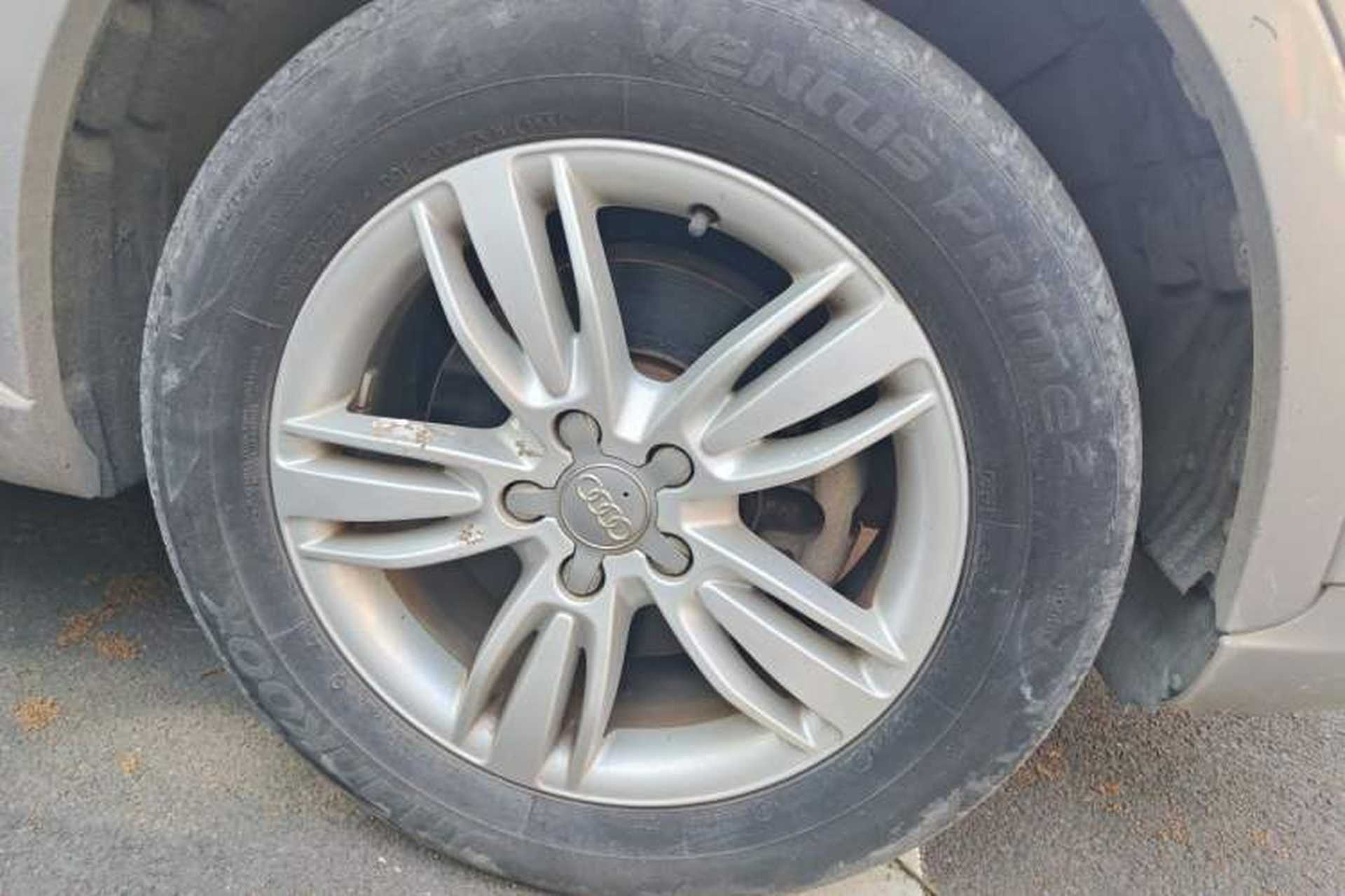 Used Audi Q3 2015 35 TFSI Comfort Model Right Front Wheel Hub