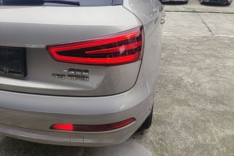 Used Audi Q3 2015 35 TFSI Comfort Model Right Rear Taillight