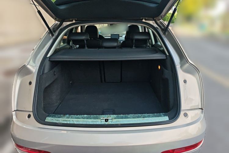 Used Audi Q3 2015 35 TFSI Comfort Model Trunk