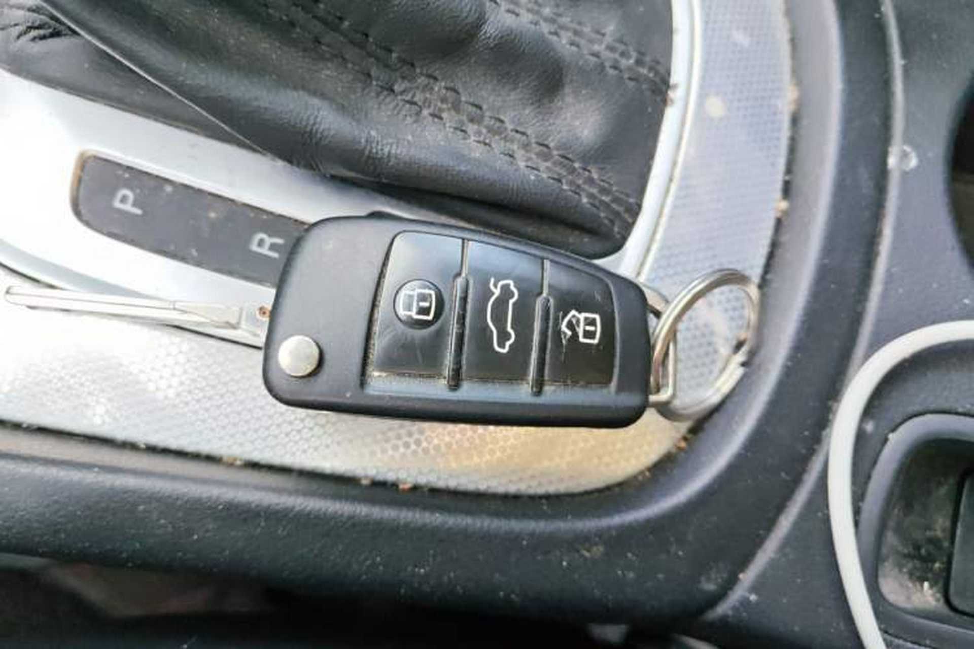 Used Audi Q3 2015 35 TFSI Comfort Model Vehicle Key