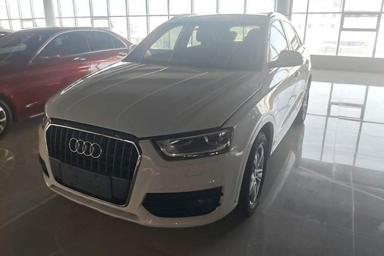 Used Audi Q3 2015 30 TFSI Comfort Model Guazi used car, China used car export, Used car for sale, Used  cars, Cheapest cars for sale