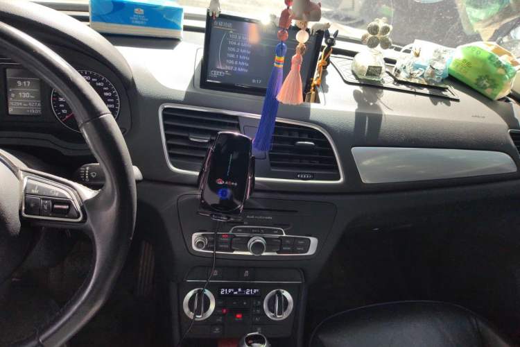 Used Audi Q3 2015 30 TFSI Comfort Model Audio And AC Panel