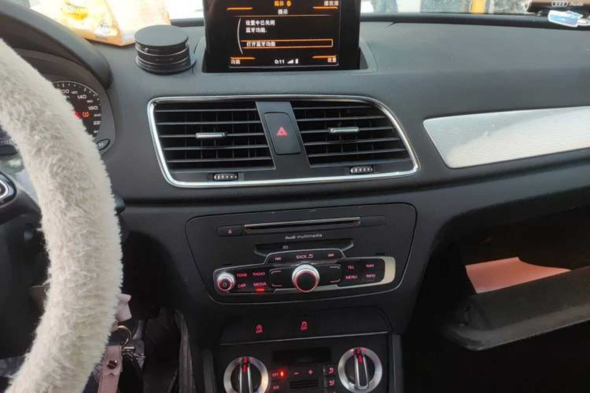 Used Audi Q3 2015 30 TFSI Comfort Model Audio And AC Panel