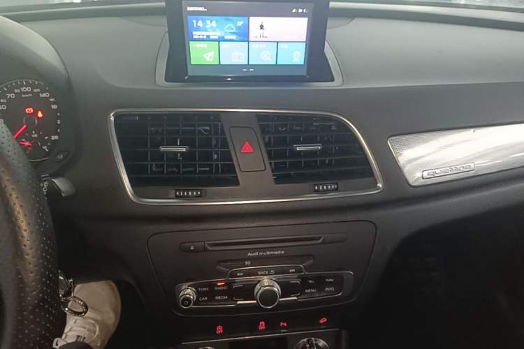 Used Audi Q3 2015 35 TFSI quattro Millionth Anniversary Edition Audio And AC Panel