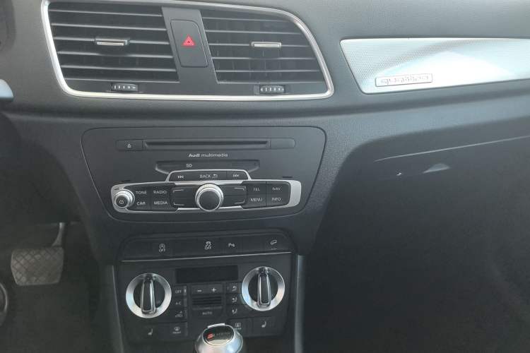 Used Audi Q3 2015 35 TFSI quattro Millionth Anniversary Edition Audio And AC Panel