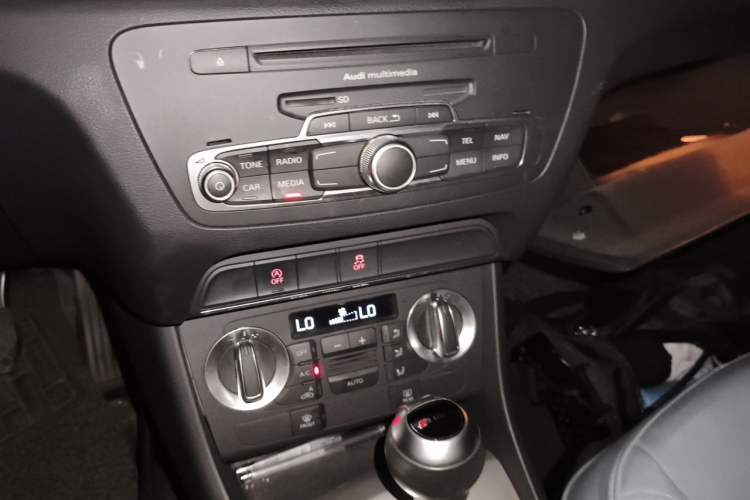 Used Audi Q3 2015 35 TFSI Millionth Anniversary Intelligent Edition Audio And AC Panel
