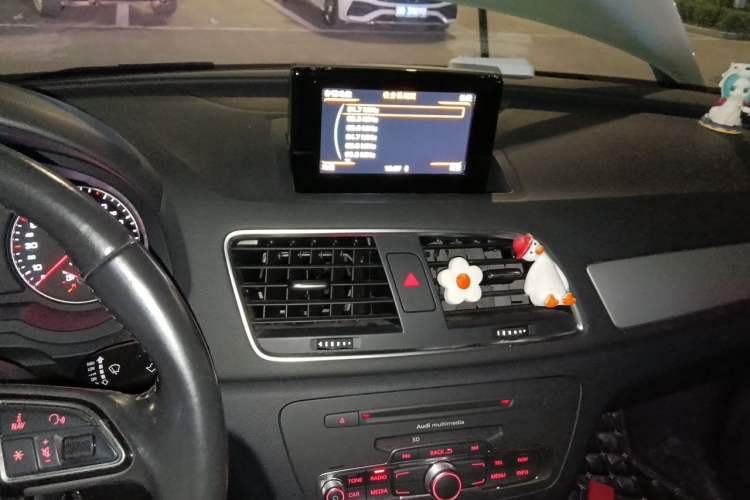 Used Audi Q3 2015 35 TFSI Millionth Anniversary Comfort Model Audio And AC Panel