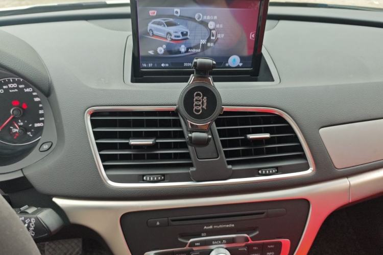 Used Audi Q3 2015 35 TFSI Ambition Edition Audio And AC Panel