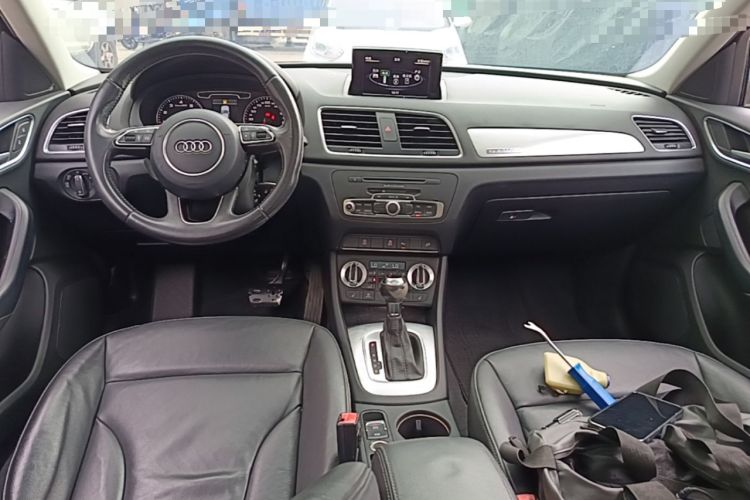 Used Audi Q3 2015 35 TFSI quattro Technology Edition Center Console
