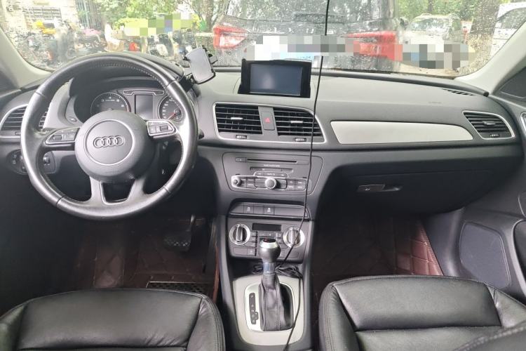 Used Audi Q3 2015 35 TFSI Millionth Anniversary Intelligent Edition Center Console