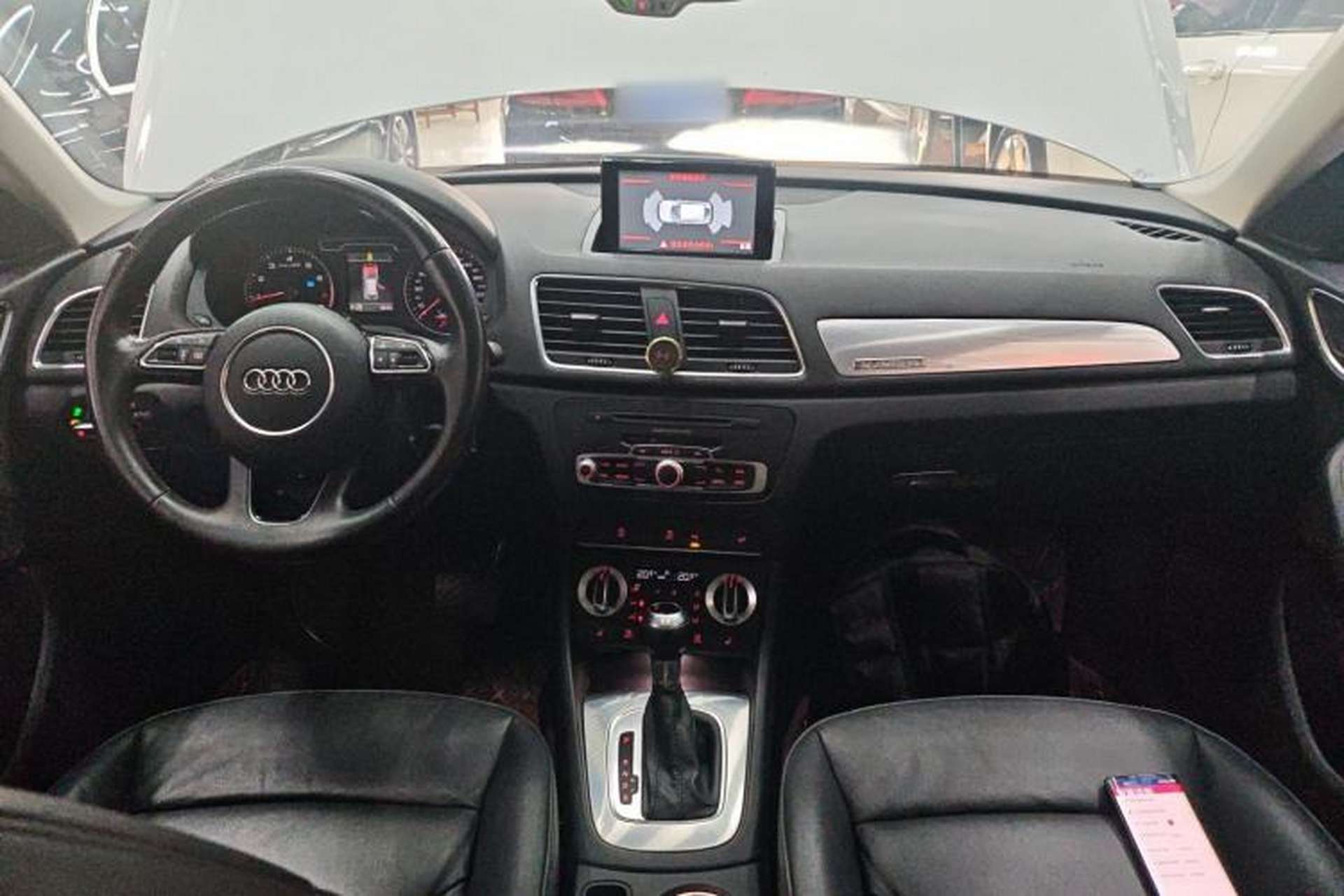 Used Audi Q3 2015 35 TFSI quattro Millionth Anniversary Edition Center Console