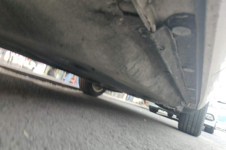 Used Audi Q3 2015 30 TFSI Comfort Model Chassis Front Left