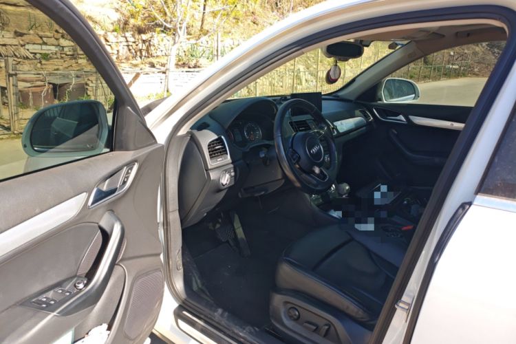Used Audi Q3 2015 35 TFSI Comfort Model Driver Seat