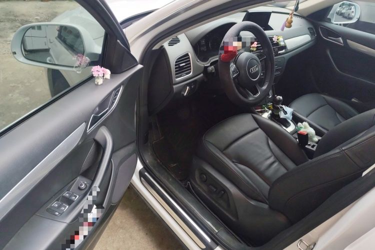 Used Audi Q3 2015 30 TFSI Comfort Model Driver Seat