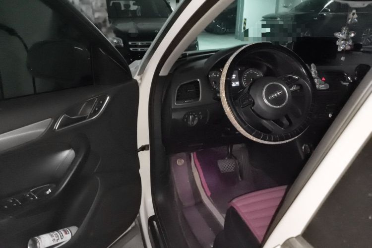 Used Audi Q3 2015 35 TFSI quattro Technology Edition Driver Seat