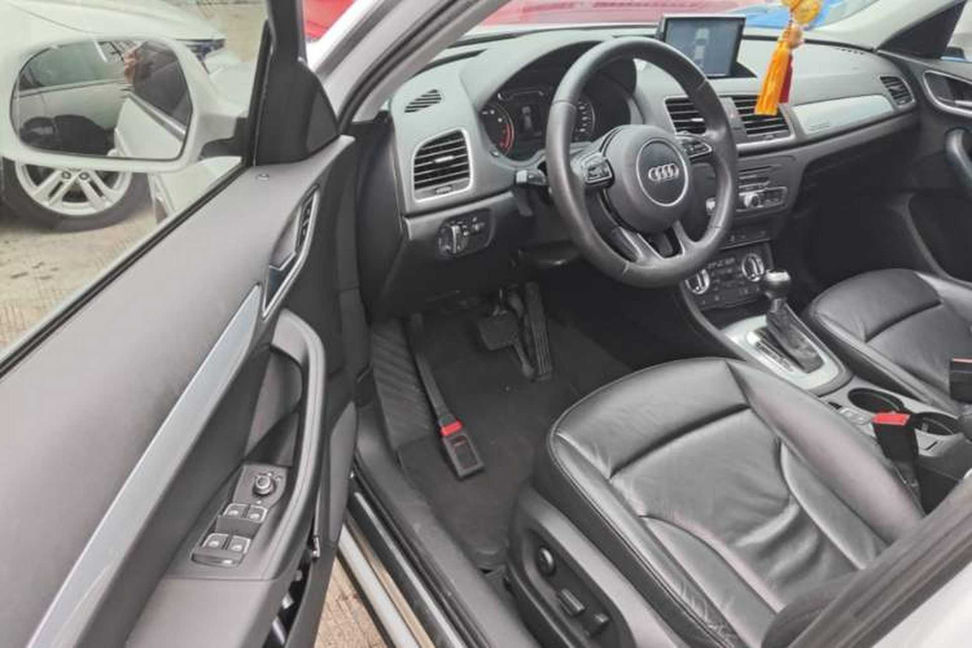 Used Audi Q3 2015 35 TFSI quattro Millionth Anniversary Edition Driver Seat
