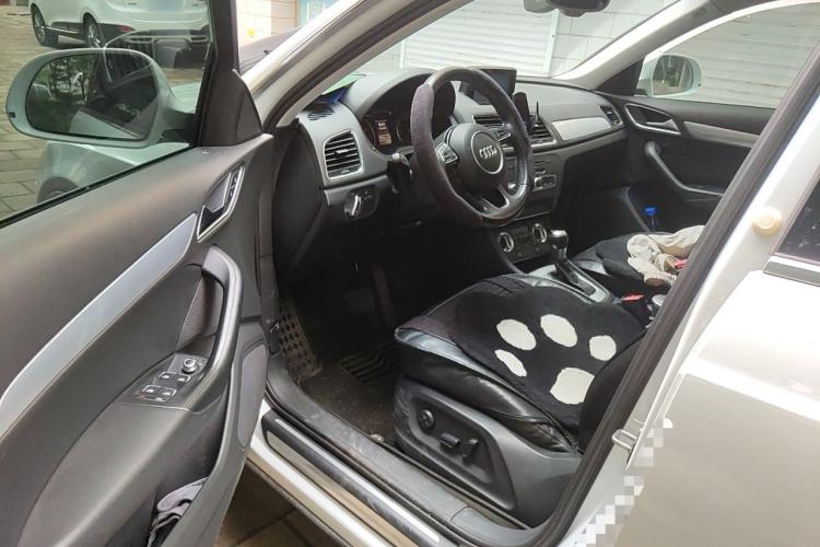 Used Audi Q3 2015 30 TFSI Comfort Model Driver Seat