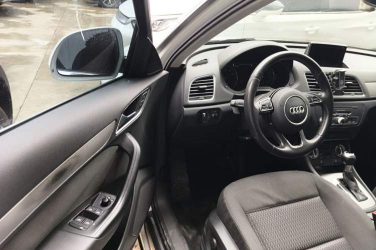 Used Audi Q3 2015 35 TFSI Millionth Anniversary Intelligent Edition Driver Seat