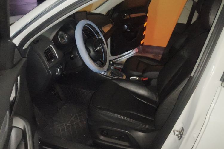 Used Audi Q3 2015 35 TFSI Comfort Model Driver Seat