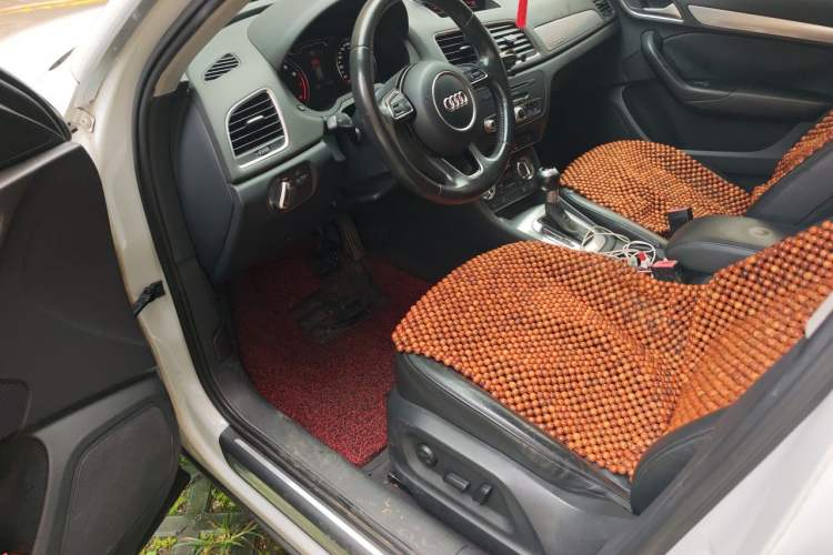 Used Audi Q3 2015 35 TFSI quattro Technology Edition Driver Seat