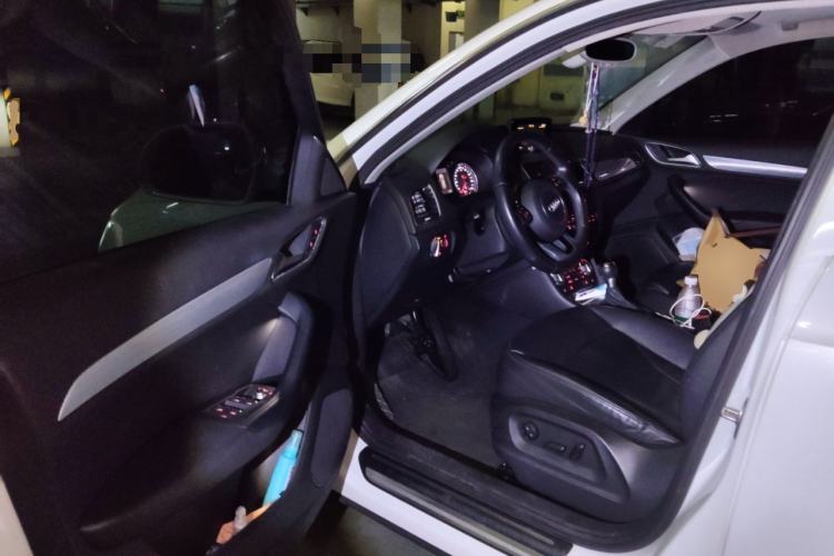 Used Audi Q3 2015 35 TFSI quattro Technology Edition Driver Seat