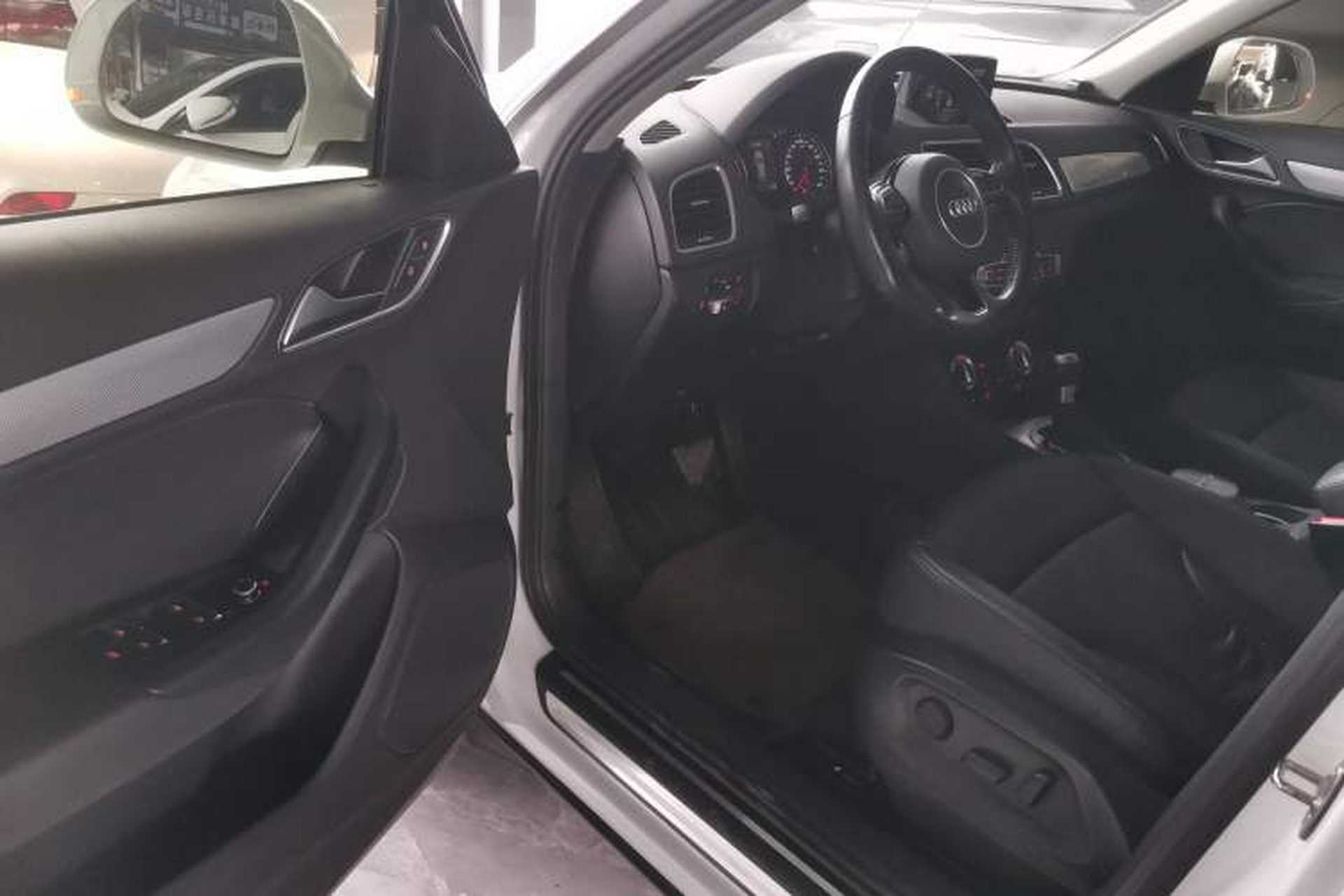 Used Audi Q3 2015 35 TFSI quattro Millionth Anniversary Edition Driver Seat