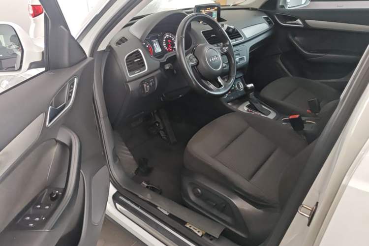 Used Audi Q3 2015 35 TFSI Millionth Anniversary Intelligent Edition Driver Seat