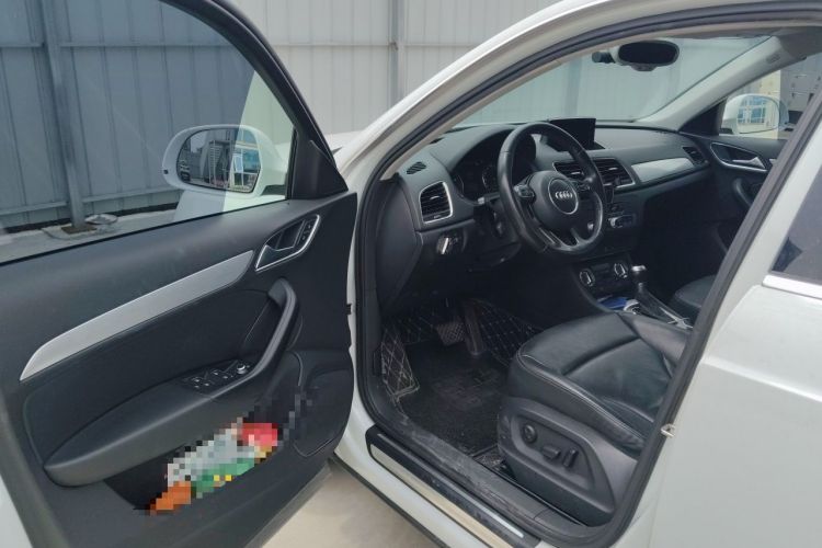 Used Audi Q3 2015 35 TFSI Comfort Model Driver Seat