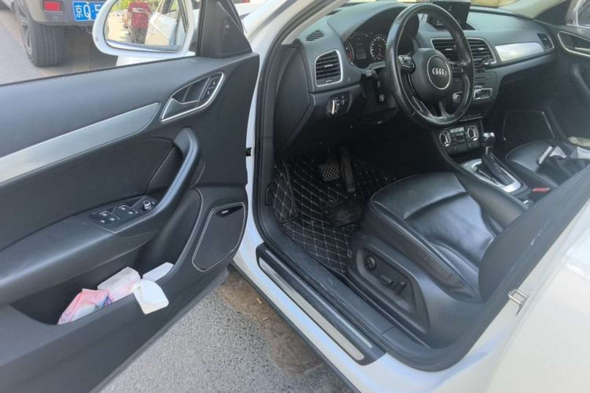 Used Audi Q3 2015 35 TFSI quattro Luxury Edition Driver Seat