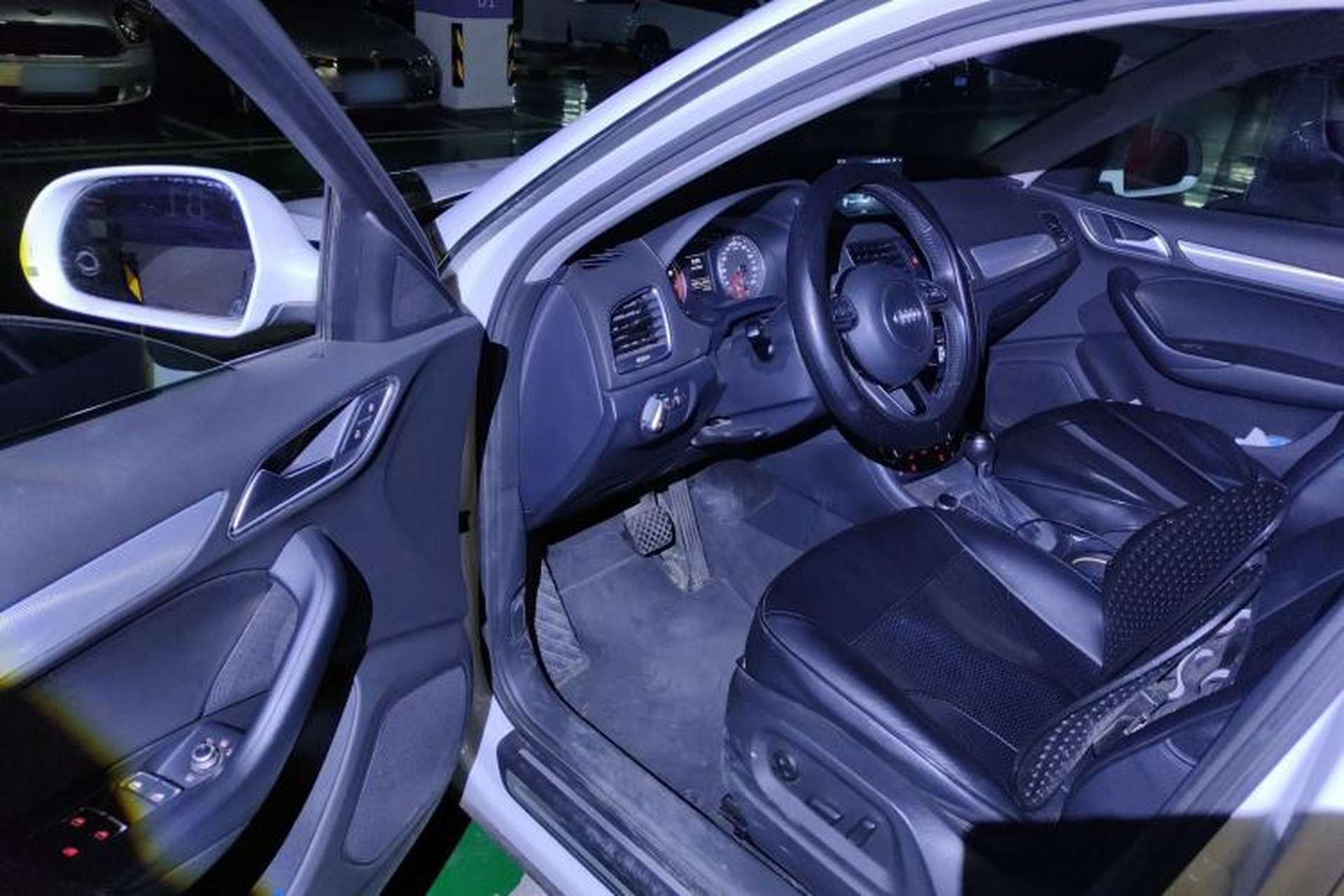 Used Audi Q3 2015 35 TFSI Ambition Edition Driver Seat