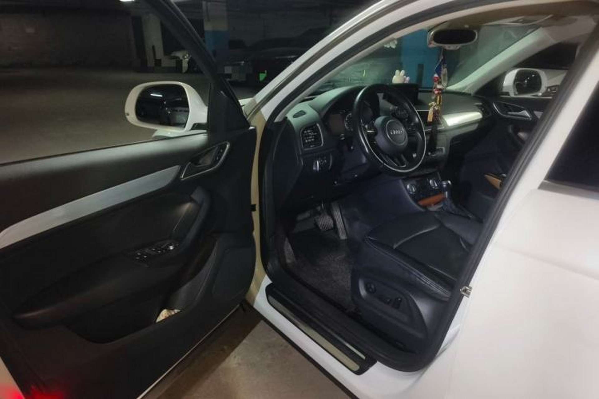 Used Audi Q3 2015 35 TFSI quattro Technology Edition Driver Seat