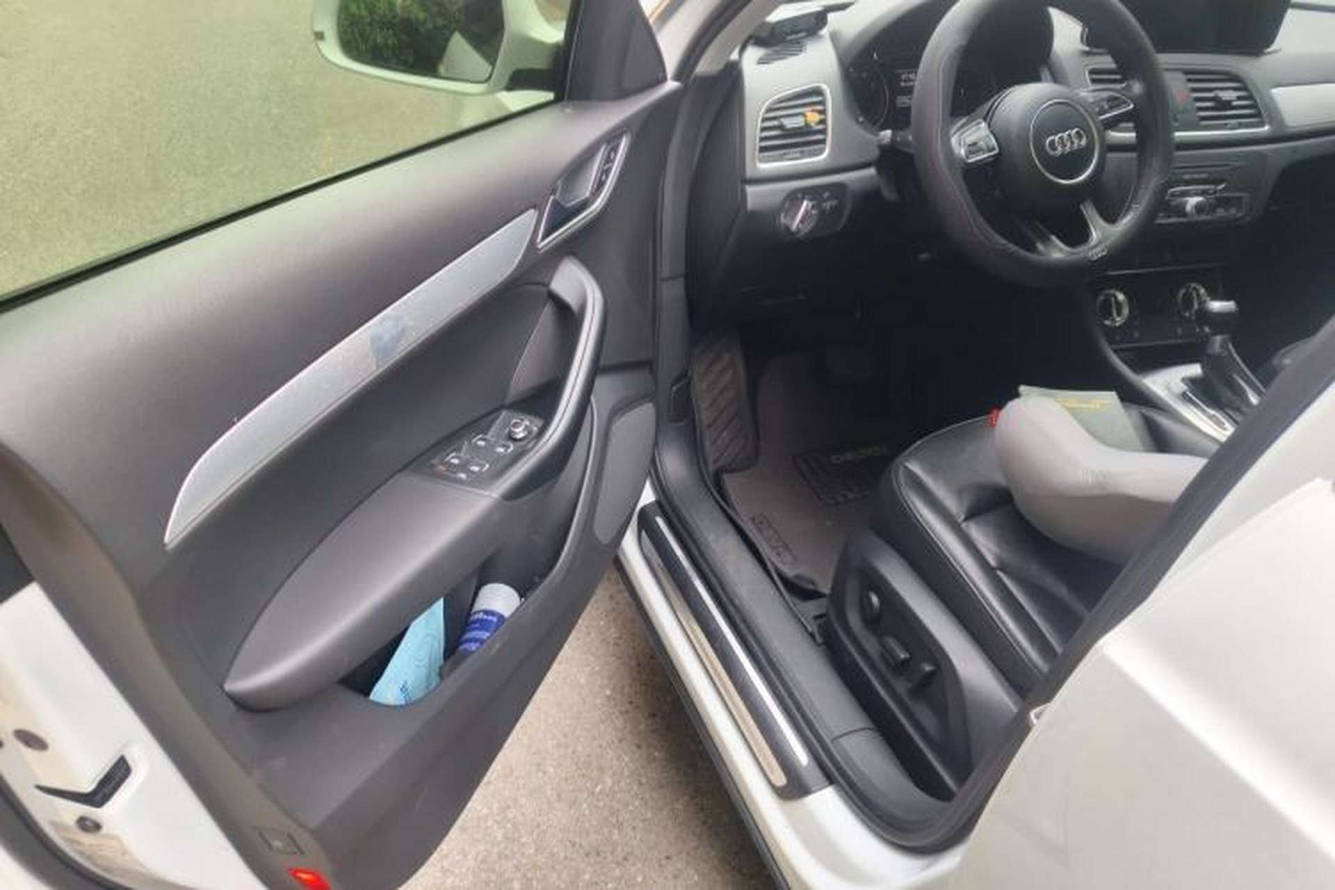 Used Audi Q3 2015 35 TFSI Ambition Edition Driver Seat